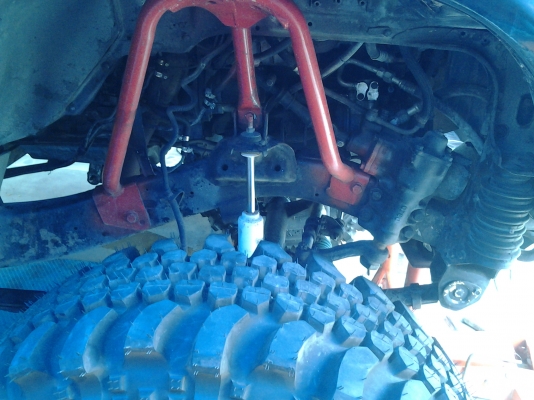 ใครชอบบิ๊กฟุ้ต เชิญทางนี้ครับ NISSAN BIG M โฟวีล เครื่อง3400 5VZ auto กินแก้สหัวฉีด ยาง 36 ขอบ16