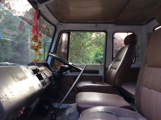 ขายรถหกล้อครับ0859108876