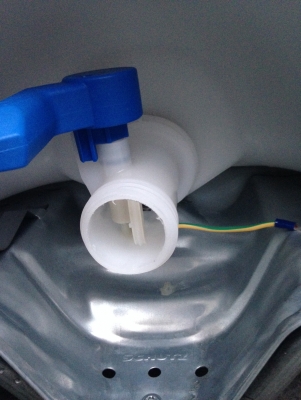 ถัง 1,000 ลิตร มือสอง เกรด A ราคา 2,400 บาท