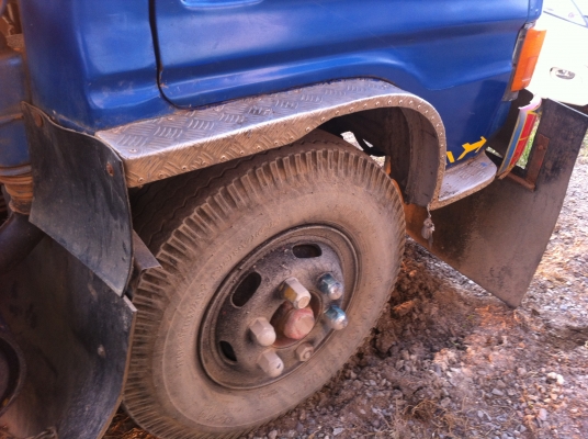 ขาย isuzu KS 32 Fหน้า Fหลัง power แอร์หนาว เบรค ทิฟฟี่ เครื่อง 145 เกียร์ HO ขาย isuzu KS 32 Fหน้า Fหลัง power แอร์หนาว เบรค ทิฟฟี่ เครื่อง 145 เกียร์ HO