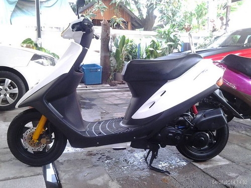 ขายรถป๊อบ HONDA AF28 สีขาว ราคาถูกๆค่ะ