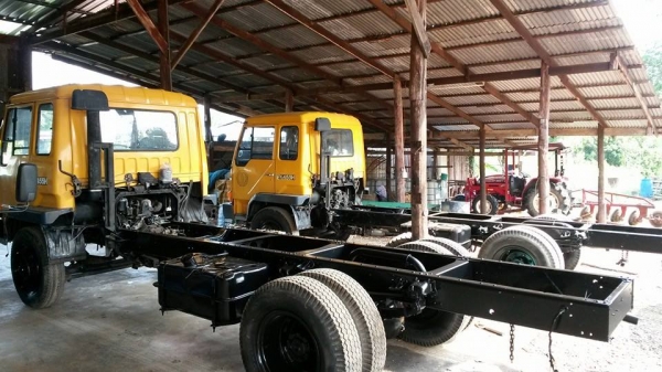 ขายรถสวยๆ ต่อดั๊มใหม่