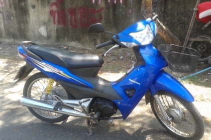 ขายเวสป้า64ราคา26500บ./ขายรถเครื่องเวฟ100 รุ่นยูบ๊อกเดิมไม่ชนทะเบียนไม่ขาด เครื่องดี ขี่ได้เลย ราคา 14500บ.