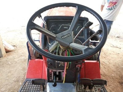 ขายรถไถL1 20 แรง เดรื่องดี ปั้มก็ดีอยู่ใช้งานอยู่งานมากขึ้นก็ขายเพราะซื้อคันใหม่มาแทน(มาเอาหลังสงกรานไม่มาผมขายต่อ)