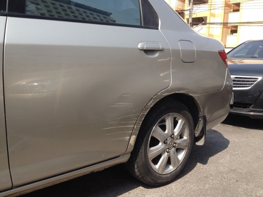 ขายด่วน Honda City ปี 2004 เกียร์ออโต้ ติดแก็ซหัวฉีด ลดเหลือ 150,000 บาท