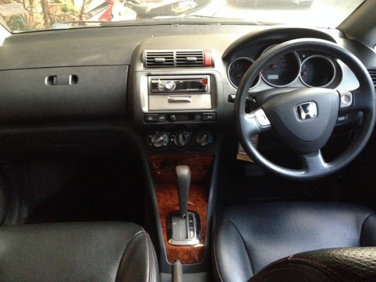 ขายด่วน Honda City ปี 2004 เกียร์ออโต้ ติดแก็ซหัวฉีด ลดเหลือ 150,000 บาท