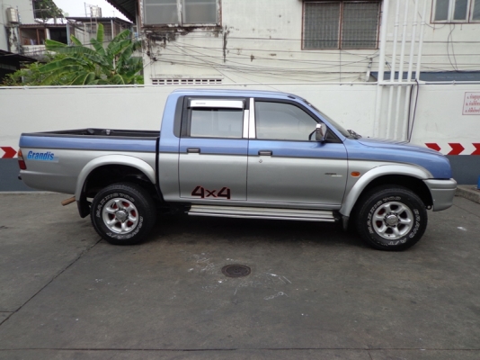 2000 MITSUBISHI, STRADA GRANDIS 2.8 4WD โฉม 4ประตู 2000 MITSUBISHI, STRADA GRANDIS 2.8 4WD โฉม 4ประตู