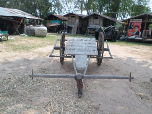 ขายเกวียนโบราณไม้พยุงเกือบทั้งหลังเริ่มจะหายากแล้วครับ เกวียนสภาพดีสภาพเกือบสมบูรณ์เก่าเก็บของผูเต่าแถวบ้านครับ  เปิดที่11000บาทครับ....สนใจติดต่อ 0801696651 อยู่อำนาจเจริญครับ