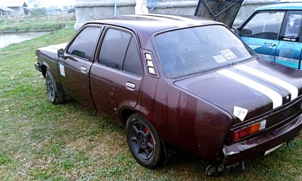 ขายถูกๆเก๋ง RETRO opel gemini