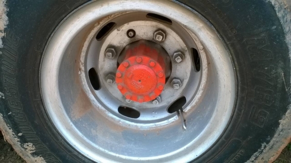 ขาย 10 ล้อเพลาเดียว 3M สภาพสวยพร้อมใช้งาน เครื่องเดิม M10C 240 HP เกียร์เดิม คัสซีสวยตลอดเส้น เก๋งสวยแอร์เย็น ทะเบียนเต็มพร้อมโอนราคาต่อรองได้