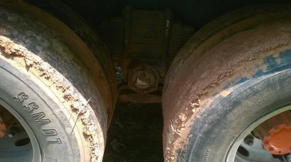 ขาย 10 ล้อเพลาเดียว 3M สภาพสวยพร้อมใช้งาน เครื่องเดิม M10C 240 HP เกียร์เดิม คัสซีสวยตลอดเส้น เก๋งสวยแอร์เย็น ทะเบียนเต็มพร้อมโอนราคาต่อรองได้