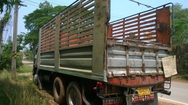 ขาย 10 ล้อเพลาเดียว 3M สภาพสวยพร้อมใช้งาน เครื่องเดิม M10C 240 HP เกียร์เดิม คัสซีสวยตลอดเส้น เก๋งสวยแอร์เย็น ทะเบียนเต็มพร้อมโอนราคาต่อรองได้