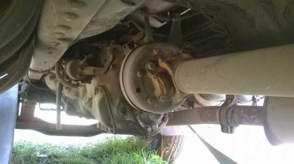 ขาย 10 ล้อเพลาเดียว 3M สภาพสวยพร้อมใช้งาน เครื่องเดิม M10C 240 HP เกียร์เดิม คัสซีสวยตลอดเส้น เก๋งสวยแอร์เย็น ทะเบียนเต็มพร้อมโอนราคาต่อรองได้