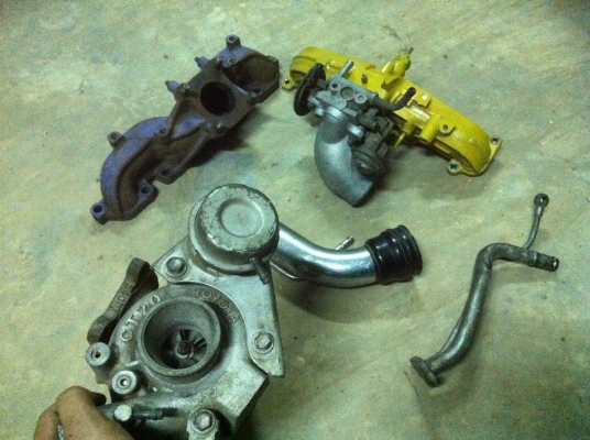 ชุดเทอร์โบ โตโยต้า 2L HERO เขาไอดี ไอเสีย ท่อข้าม Turbo แน่นๆ
