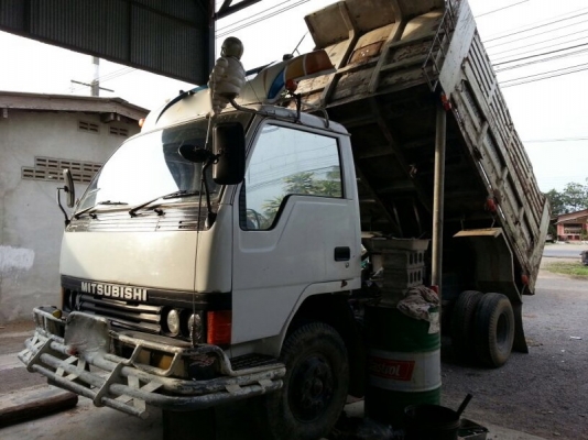 รถมิตซู  6 ล้อดั้ม 115 แรงม้า ปี 37  สนใจติดต่อ 081 - 6079515