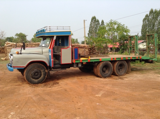 ขายเทเลอร์บรรทุกรถเกี่ยว+แบคโฮ 10 ล้อหัวยาวเพลาเดียว หางพับไฮดรอริค เครื่อง+เกียร์ EH700 168 HP คัสซีสวยตลอดเส้น ช่วงล่างลูกหมากร้อยเฟืองท้าย FUSO พวงมาลัยพาวเวอร์ ทะเบียนพร้อมโอน ราคาต่อรองได้