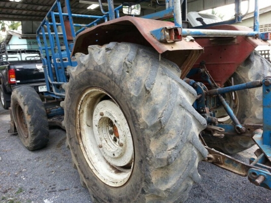 รถไถ FORD  6610.   2 เพลา.  สนใจติดต่อ 081 - 6079515