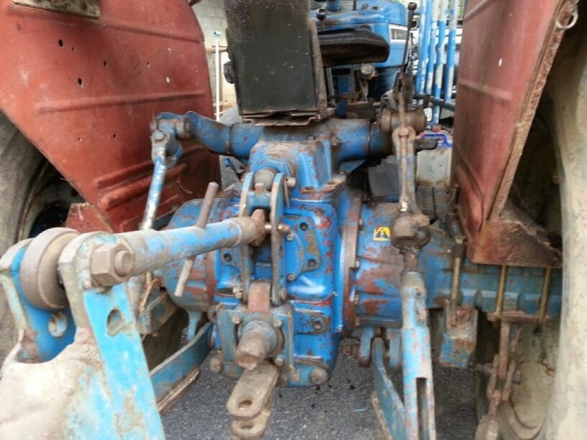 รถไถ FORD  6610.   2 เพลา.  สนใจติดต่อ 081 - 6079515