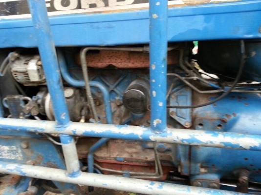 รถไถ FORD  6610.   2 เพลา.  สนใจติดต่อ 081 - 6079515