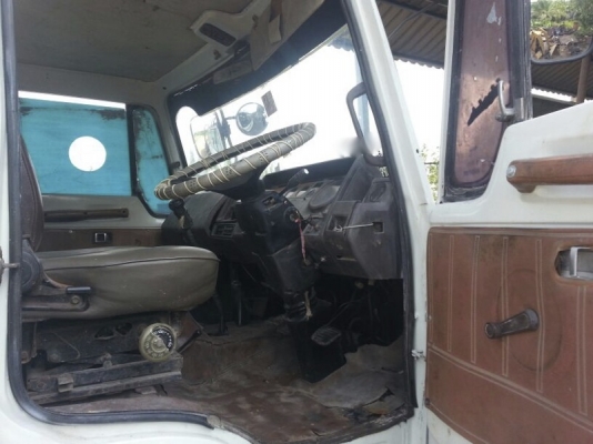 รถฮีโน่ 10 ล้อ หัวลาก  220 แรงม้า.  ( ขายแม่ , ลูก )   สนใจติดต่อ  081 - 6079515