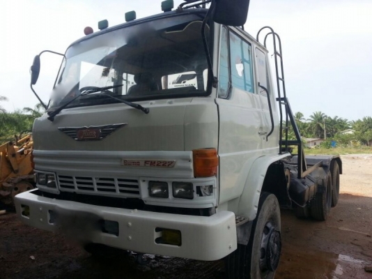 รถฮีโน่ 10 ล้อ หัวลาก  220 แรงม้า.  ( ขายแม่ , ลูก )   สนใจติดต่อ  081 - 6079515