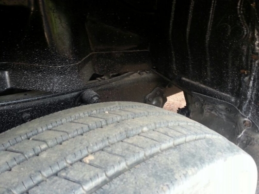 รถฮีโน่ 10 ล้อ หัวลาก  220 แรงม้า.  ( ขายแม่ , ลูก )   สนใจติดต่อ  081 - 6079515