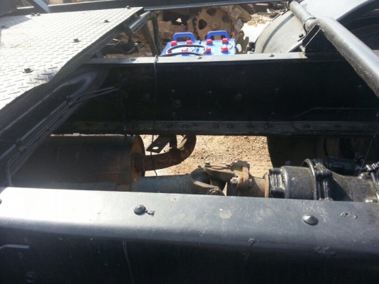 รถฮีโน่ 10 ล้อ หัวลาก  220 แรงม้า.  ( ขายแม่ , ลูก )   สนใจติดต่อ  081 - 6079515