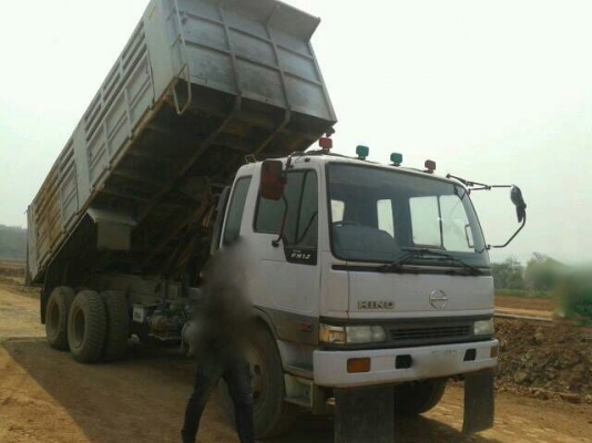 รถฮีโน่ 10 ล้อดั้ม FM1J 210 แรงม้า. ปี 41 สนใจติดจ่อ 081 - 6079515 รถฮีโน่ 10 ล้อดั้ม FM1J 210 แรงม้า. ปี 41 สนใจติดจ่อ 081 - 6079515