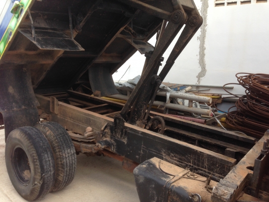 ขายหกล้อดั้ม ISUZU 100 แรงม้า พร้อมเครน 2 ตัน ราคา 320,000 บาท ปราจีน 087-9989442 ขายหกล้อดั้ม ISUZU 100 แรงม้า พร้อมเครน 2 ตัน ราคา 320,000 บาท ปราจีน 087-9989442