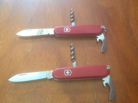 ขายมีดพกเอนกประสงค์ Vintage Victorinox เล่มละ