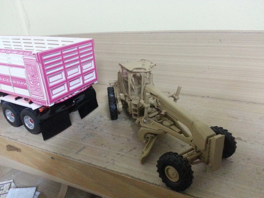 ขายโมเดลcaterpillar 120 m งานสวยมากเหมือนจริงทุกอย่างครับ ขยับได้เหมือนจริงทุกส่วนครับ สนใจโทรสอบได้ตลอดเลยครับ พร้อมส่งเลยครับ ขายโมเดลcaterpillar 120 m งานสวยมากเหมือนจริงทุกอย่างครับ ขยับได้เหมือนจริงทุกส่วนครับ สนใจโทรสอบได้ตลอดเลยครับ พร้อมส่งเลยครับ