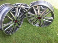 ขายแม็กโต้โยต้า TRD ขอบ 15 x 5 1/2 ( OFF +45 )  หน้าเงา 4ล้อ