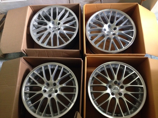 ล้อแม๊กใหม่ 19" 5รู 114 Y spoke หน้าเงา