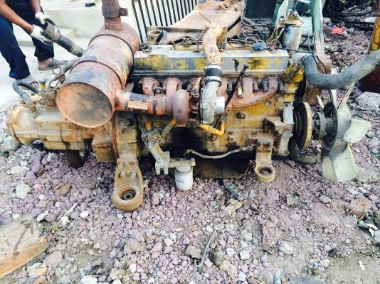 ขายด่วนเครื่องพร้อมปั้ม komatsu PC 200-5