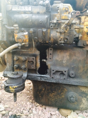 ขายด่วนเครื่องพร้อมปั้ม komatsu PC 200-5