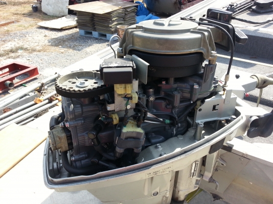 ขายเรืออลูมิเนียม เครื่อง honda 4 จังหวะ 15hp พร้อมเทลเลอร์สภาพสวย ราคา 110000 บาทครับ ขายเรืออลูมิเนียม เครื่อง honda 4 จังหวะ 15hp พร้อมเทลเลอร์สภาพสวย ราคา 110000 บาทครับ