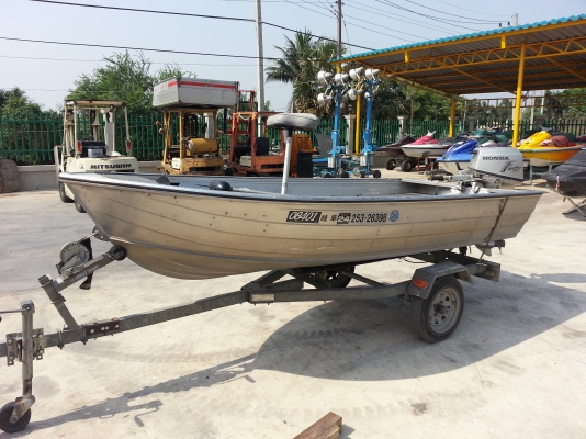 ขายเรืออลูมิเนียม เครื่อง honda 4 จังหวะ 15hp พร้อมเทลเลอร์สภาพสวย ราคา 110000 บาทครับ ขายเรืออลูมิเนียม เครื่อง honda 4 จังหวะ 15hp พร้อมเทลเลอร์สภาพสวย ราคา 110000 บาทครับ