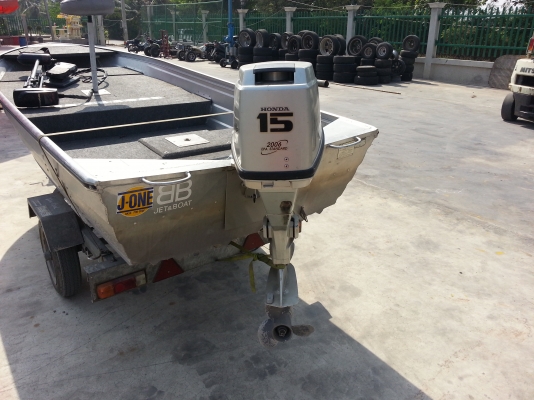 ขายเรืออลูมิเนียม เครื่อง honda 4 จังหวะ 15hp พร้อมเทลเลอร์สภาพสวย ราคา 110000 บาทครับ ขายเรืออลูมิเนียม เครื่อง honda 4 จังหวะ 15hp พร้อมเทลเลอร์สภาพสวย ราคา 110000 บาทครับ