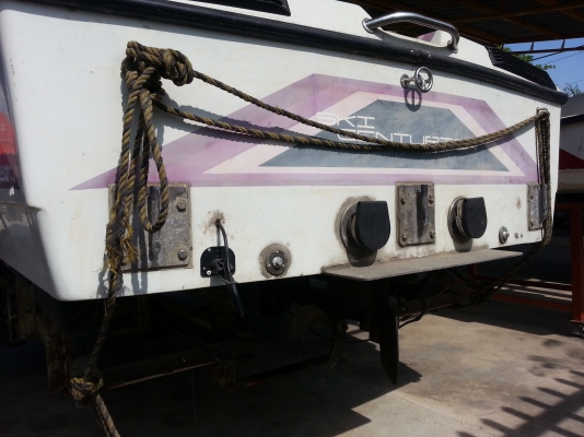 ขายเรือ SKI CENTURION เครื่อง Indmar พร้อมเทลเลอร์ สภาพดีครับ ราคา 250000 บาทครับ ขายเรือ SKI CENTURION เครื่อง Indmar พร้อมเทลเลอร์ สภาพดีครับ ราคา 250000 บาทครับ