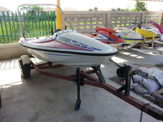 ขายเรือ suzuki เครื่อง 650 cc ขับกลางพร้อมเทลเลอร์ สภาพสวย ราคาโทรสอบถามได้ครับ ขายเรือ suzuki เครื่อง 650 cc ขับกลางพร้อมเทลเลอร์ สภาพสวย ราคาโทรสอบถามได้ครับ