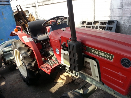 ขายรถไถ YANMAR  YM1601  2W พร้อมหาง มาจากญีปุ่นเลยนะครับ
