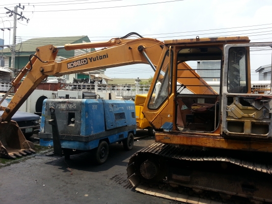 ขาย K0BELCO รุ่น Yutani ใช้งานได้ปกติ พร้อมเอกสาร ตามสภาพครับ ขาย K0BELCO รุ่น Yutani ใช้งานได้ปกติ พร้อมเอกสาร ตามสภาพครับ