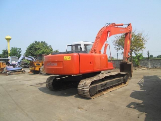 HITACHI EX200-2  รถเก่านอก  081 959 9540 (เล่ง)