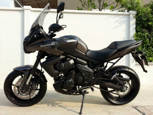 ขายVersys 650 ABS สีน้ำตาล 2013 พร้อมของแต่งการ์ดแฮน ชิลสูง กันล้ม การ์ดหม้อน้ำ กันรอยถัง ท่อSLIPON รถออกศูนย์เรียว ซื้อมาขี่ทำงาน ใช้งานน้อย เลขไมล์ 8,8xxกม.                                                   ปรับราคาเนื่องจากแยกขายกล่องไปแล้วราคารถรวมของ