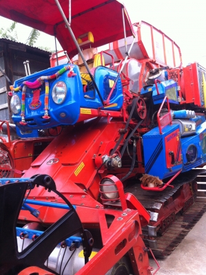 ขายรถเกี่ยวศักดิ์พัฒนา ss501 MARK.2 สภาพพร้อมใช้งาน