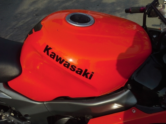 จัดมา Kawasaki ZX9.R900cc.ปี98-99 สีส้มจี๊ด ของแต่งเต็มลำ ท่อไทเทเนี่ยม