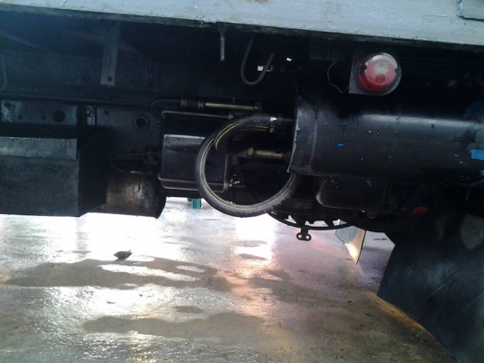 ขายรถ6ล้อ HINO KM 117แรง ยาว 5.5 เมตร พื้นเรียบ แอร์เย็น ขายรถ6ล้อ HINO KM 117แรง ยาว 5.5 เมตร พื้นเรียบ แอร์เย็น