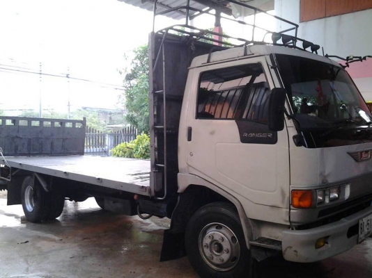 ขายรถ6ล้อ HINO KM 117แรง ยาว 5.5 เมตร พื้นเรียบ แอร์เย็น ขายรถ6ล้อ HINO KM 117แรง ยาว 5.5 เมตร พื้นเรียบ แอร์เย็น