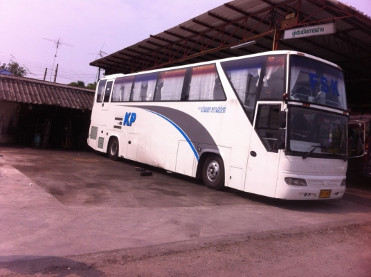 ขายด่วน รถบัส 6 ล้อ 2 คัน ขายด่วน รถบัส 6 ล้อ 2 คัน