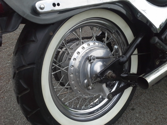 ขายVulcan 400 สภาพพร้อมใช้ตามรูปเลยครับ ยางหลังขอบขาวเครื่องดี